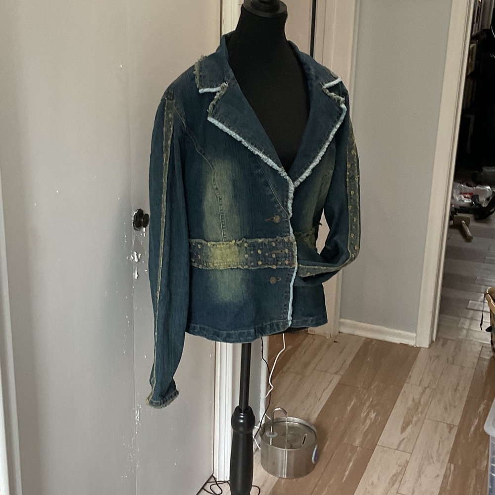 P433. Chic Chagall Denim Jacket with White and Gold Accents |XL